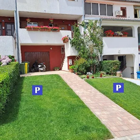 Apartments N & V Poreč Buitenkant foto