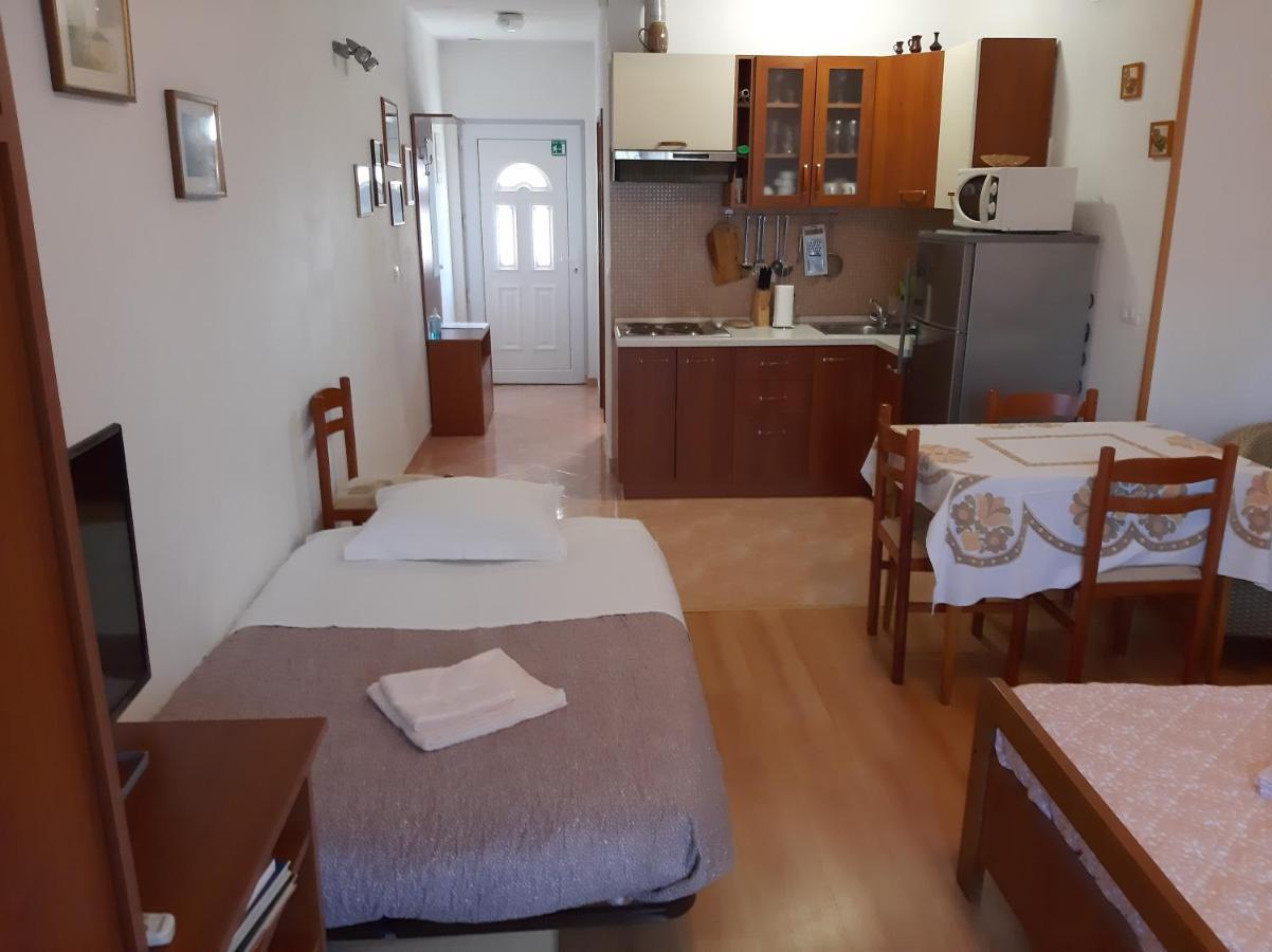N & V Lägenhet Poreč