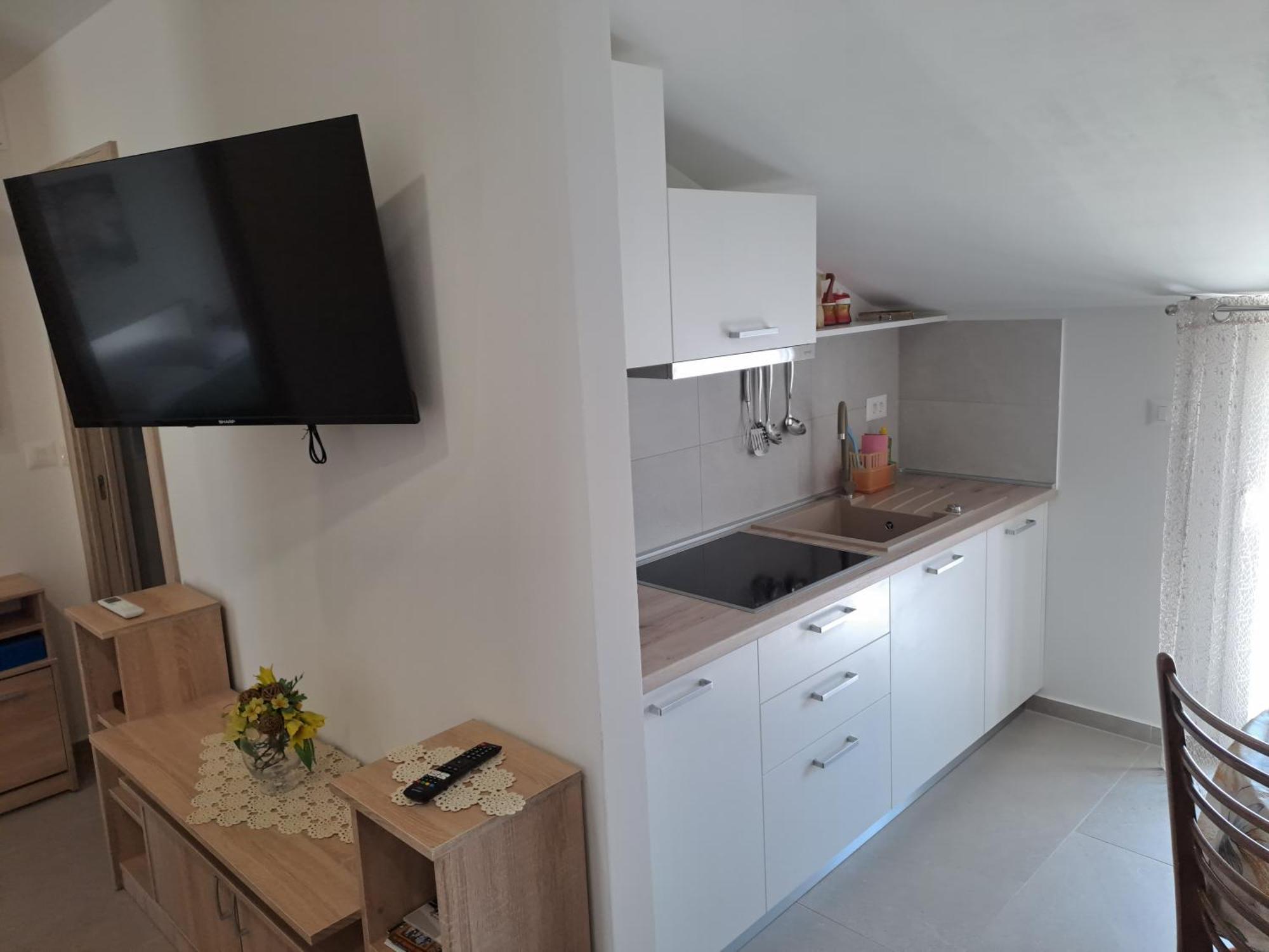 Apartment N & V