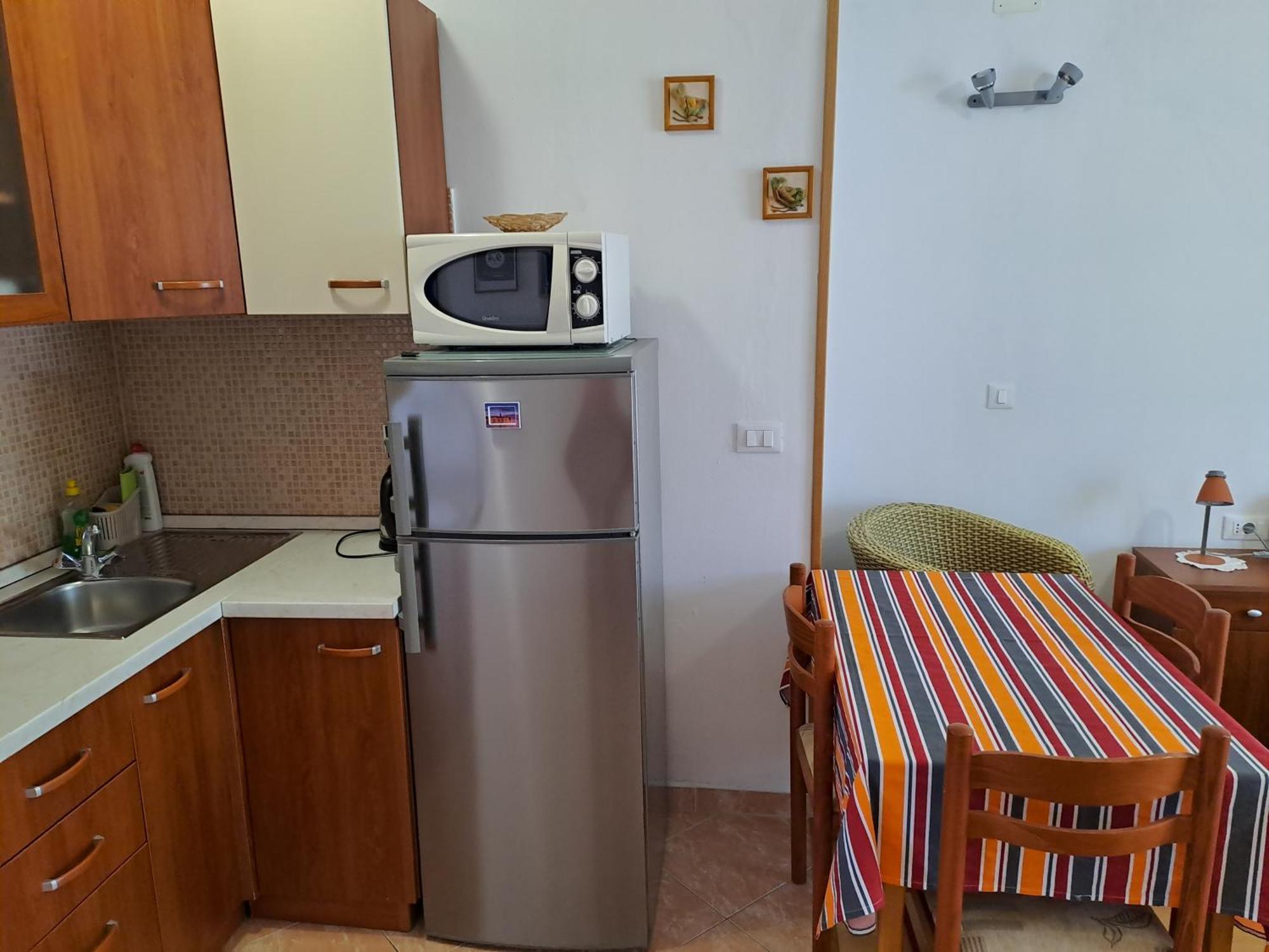 Apartment N & V